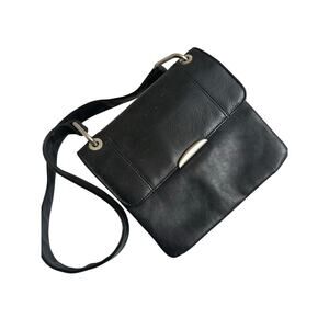 Vintage Leather Shoulder Bag soft Worthington think metal accents hooks grommets